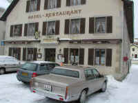 Hotel Deville.jpg (45251 Byte)