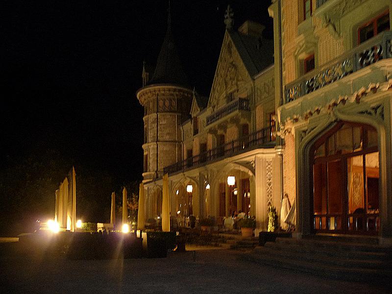 P1100204.JPG - Schloss Schadau bei Nacht