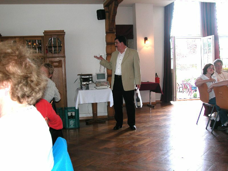 2360_DSCN5466.JPG - Unser Präsident verdankt die gute Organisation