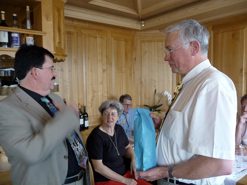 P1070814.JPG - Unser Präsident dankt dem Organisator für den prächtig gelungenen Ausflug