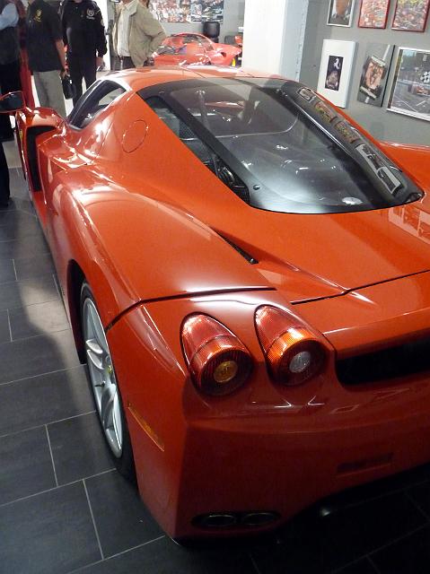 P1070615.JPG - 2003 Enzo Ferrari