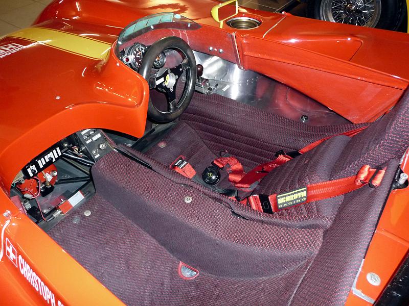 P1070651.JPG - 1972 Ferrari 312 PB  Prototyp Boxer, Interieur mit Stoff aus eigener Herstellung (E.E. Stieger AG, Textilien)