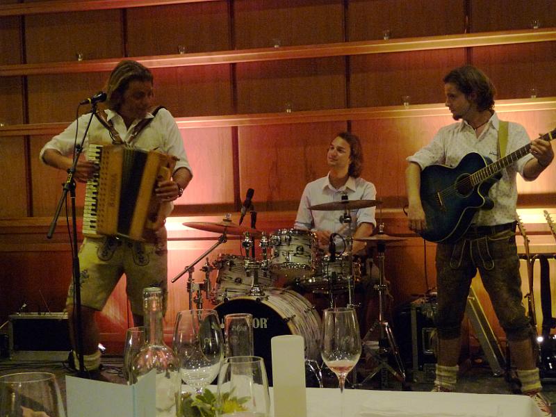 P1100837.JPG - Das Outfit dieser Buoam täuscht...