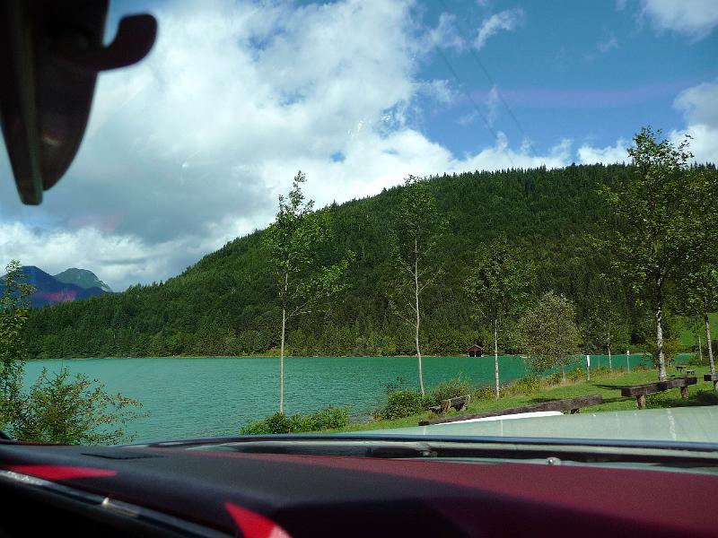 P1100927.JPG - -