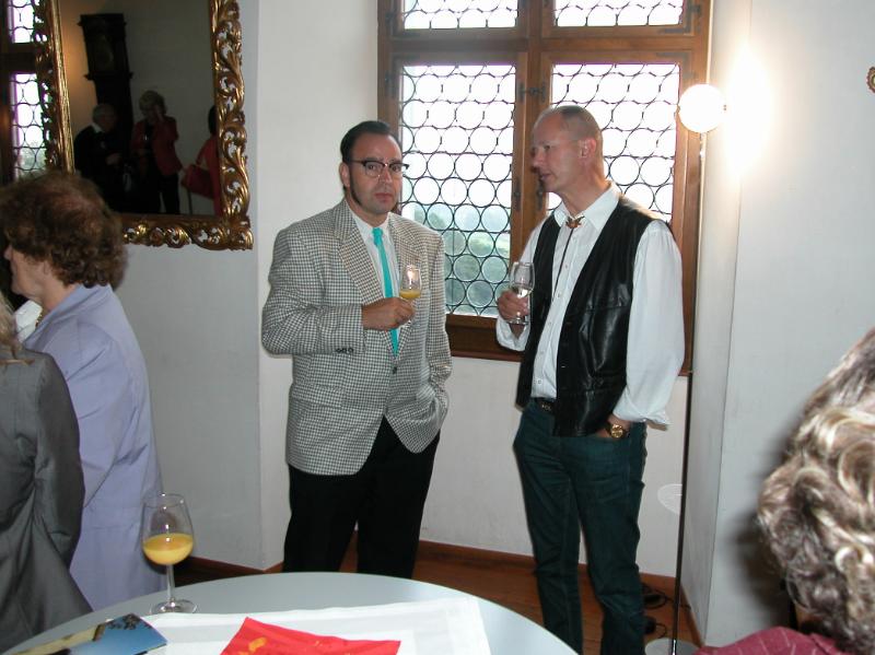 400_DSCN1301.JPG - Apéro im Festsaal von Schloss Heidegg