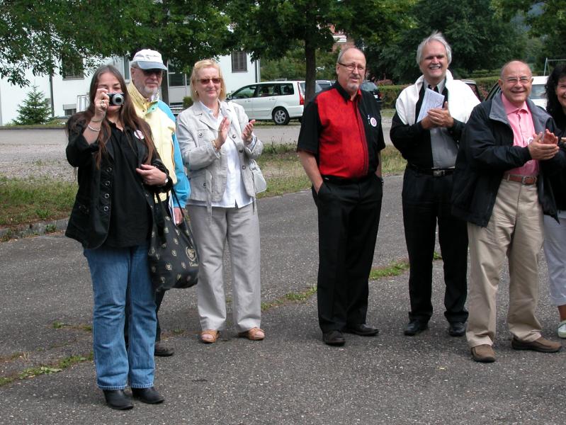 0090_DSCN0065.JPG - Nigel informiert uns über den Ablauf der Ausfahrt