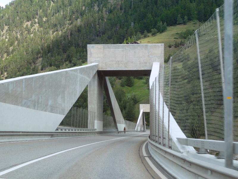0150_P1330380.JPG - Über die Ganter-Brücke