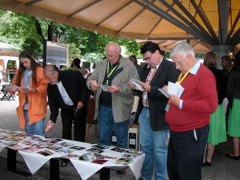 270_DSCN0475.JPG - nochmals Photos angeschaut und gekauft