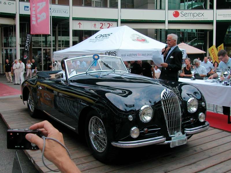 DSCN2489.JPG - Präsentation der prämierten Fahrzeuge des Concours d'Elegance        