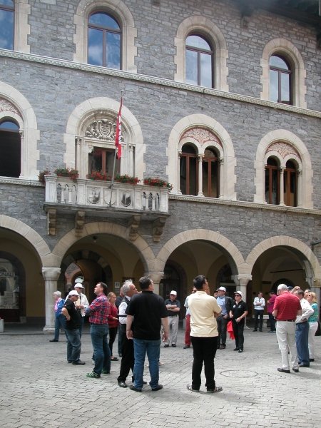9105_DSCN5858.JPG - Das Rathaus von Bellinzona