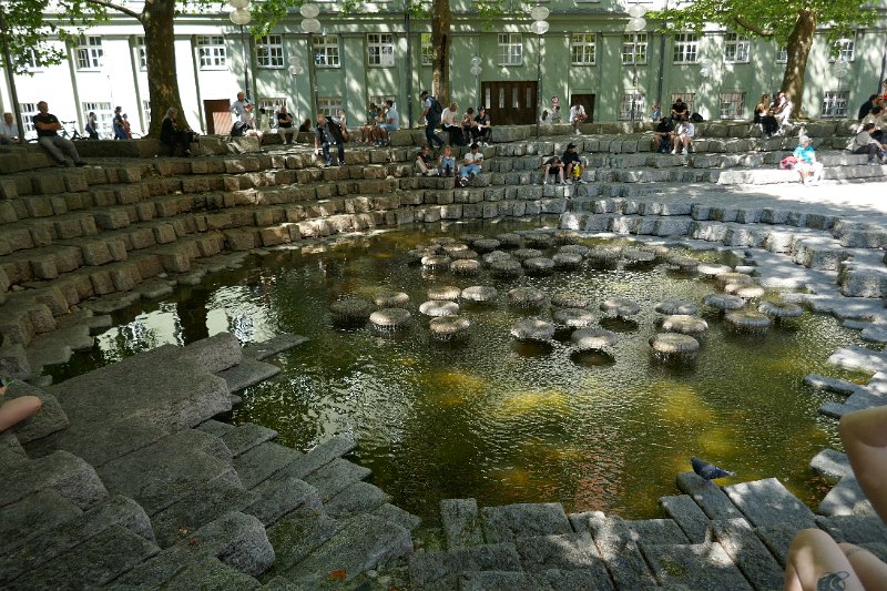 26-120_P1300208.JPG - vor der Frauenkirche