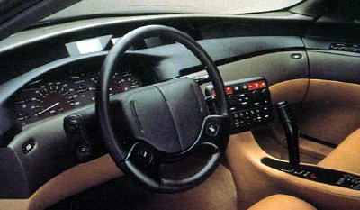 1988-cadillac-voyage-and-1989-cadillac-solitaire-concept-cars-11.jpg - [de]Das Armaturenbrett des Solitaire war eine leicht modifizierte Version des Voyage[en]The Solitaire dashboard was a slightly modified version of the one in the Voyage sedan concept