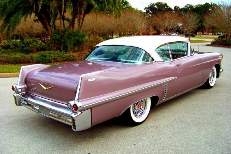 1957_Series62_Coupe_DeVille_05_eb.jpg - 1957 Series 62 Coupe DeVille