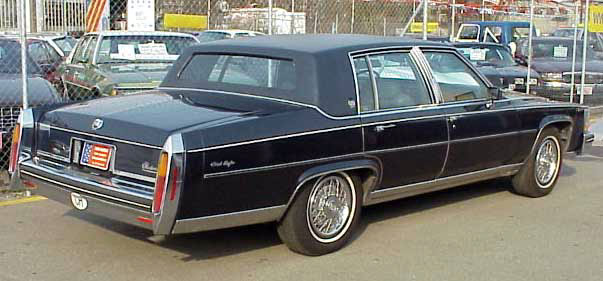 1984_Fleetwood_Brougham_02.jpg - 1984 Fleetwood Brougham