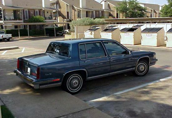 1988_DeVille_Sedan_02.jpg - 1988 Sedan DeVille