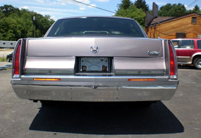 1994_Fleetwood_Brougham_06_eb.jpg - 1994 Fleetwood Brougham