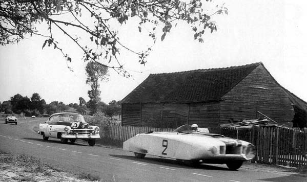 maisonblanche19500sq-124209c.jpg - 1950 Coupe DeVille in Le Mans