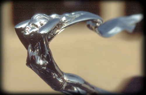 1930_Hood_Ornament.jpg - 1930 Kühlerfigur