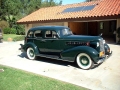 1936_60_Sedan_V8_03_calcruising