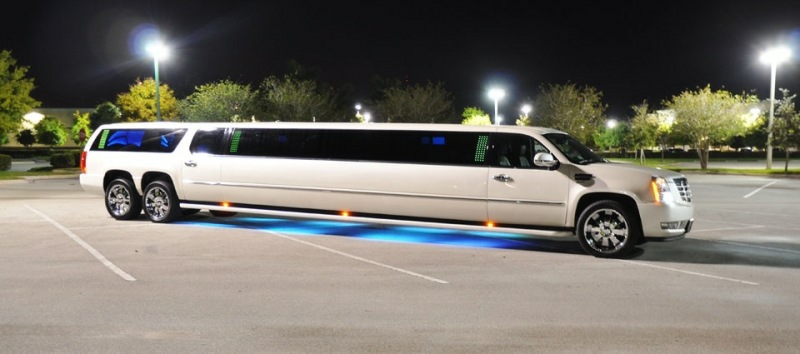 2011_Escalade_Limo_11_a1limobus.jpg - 2011 Escalade Limo